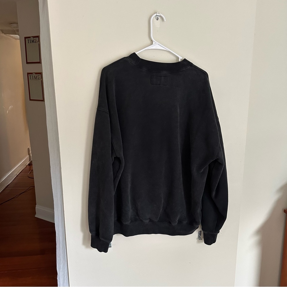 Abercrombie & Fitch Philadelphia Eagles Graphic Crew Sweatshirt - Picture 4 of 8